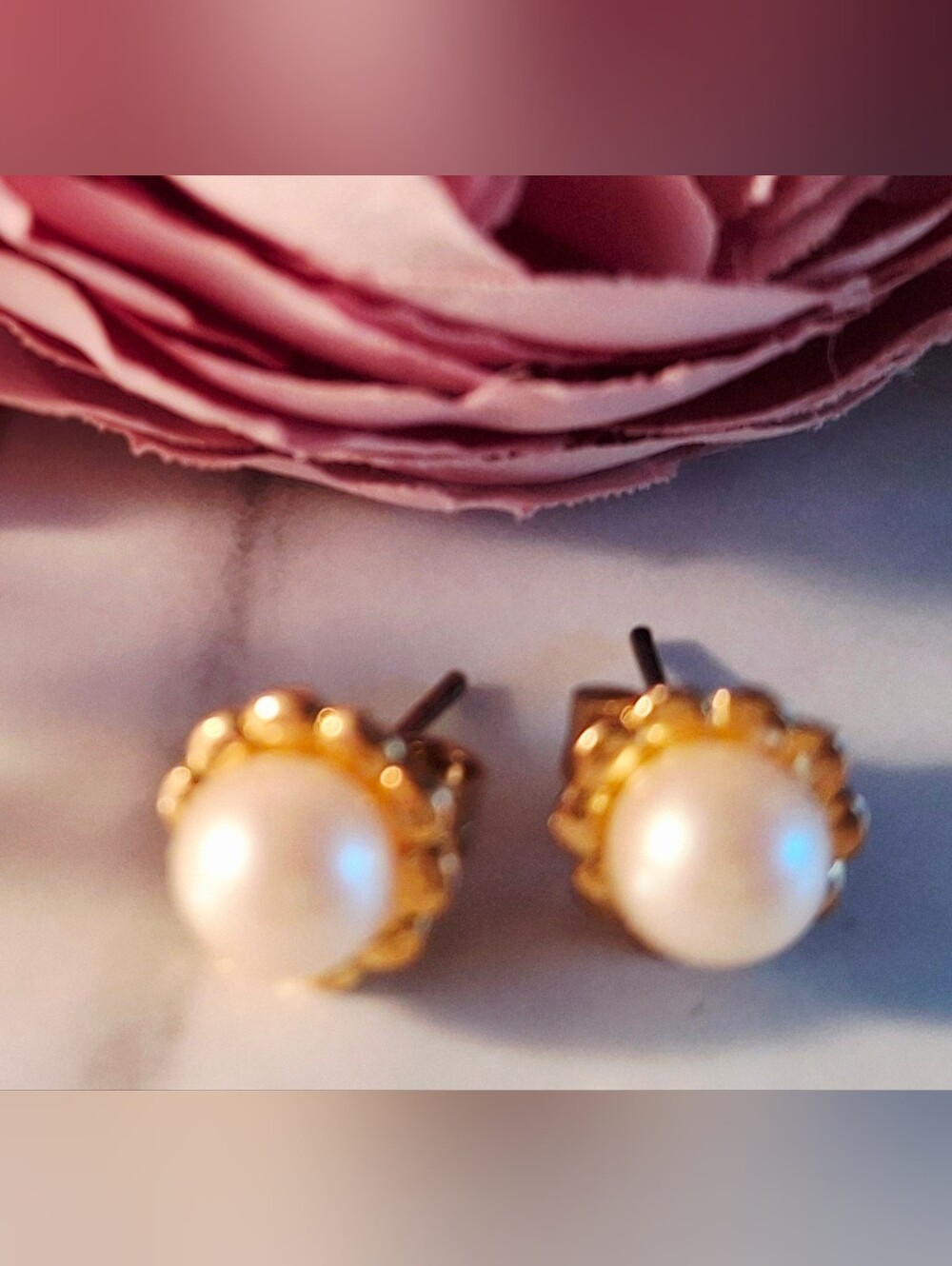 Vintage 80s ✨️🤍Faux Pearl Stud Earrings